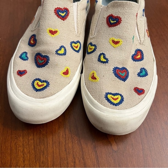 Women’s Seavees Hawthorne heart printed slip on shoes size 7.5 - Picture 2 of 6